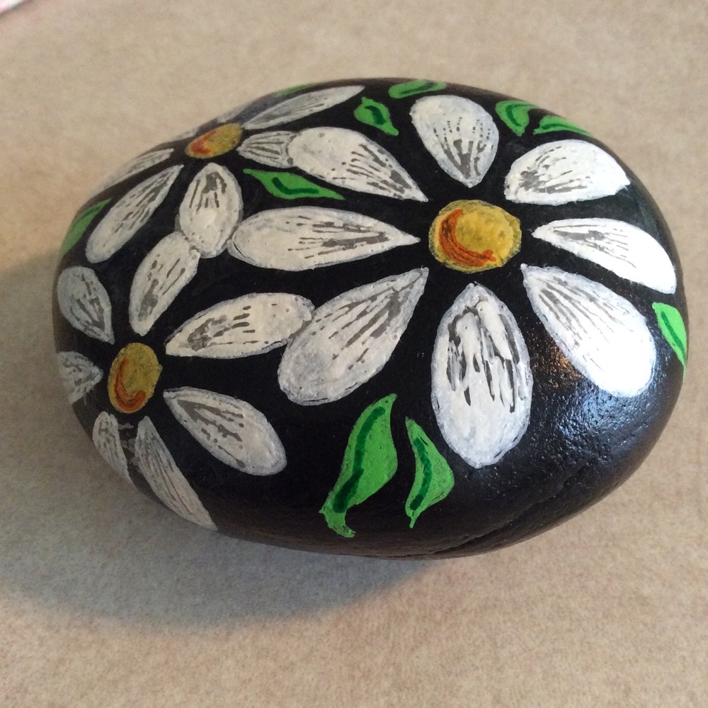 Hand Painted Flower Design Ro͏c͏k - Picture 3 of 4